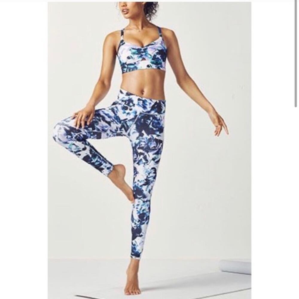 Fabletics Salar Define Mid Rise Legging Monarch Print Sz. XS NEW